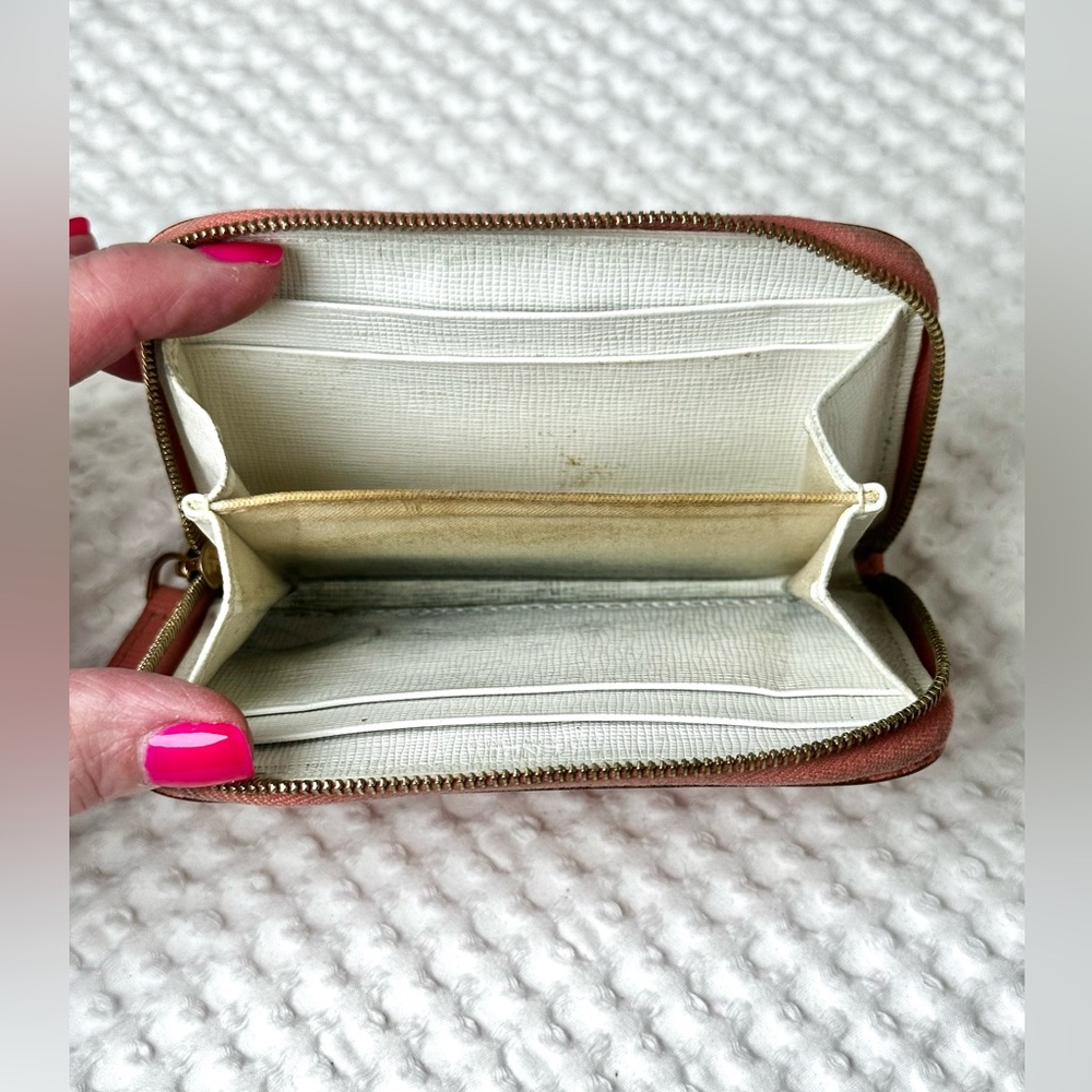 🩷Fendi Zip-around Compact Wallet - Picture 8 of 11